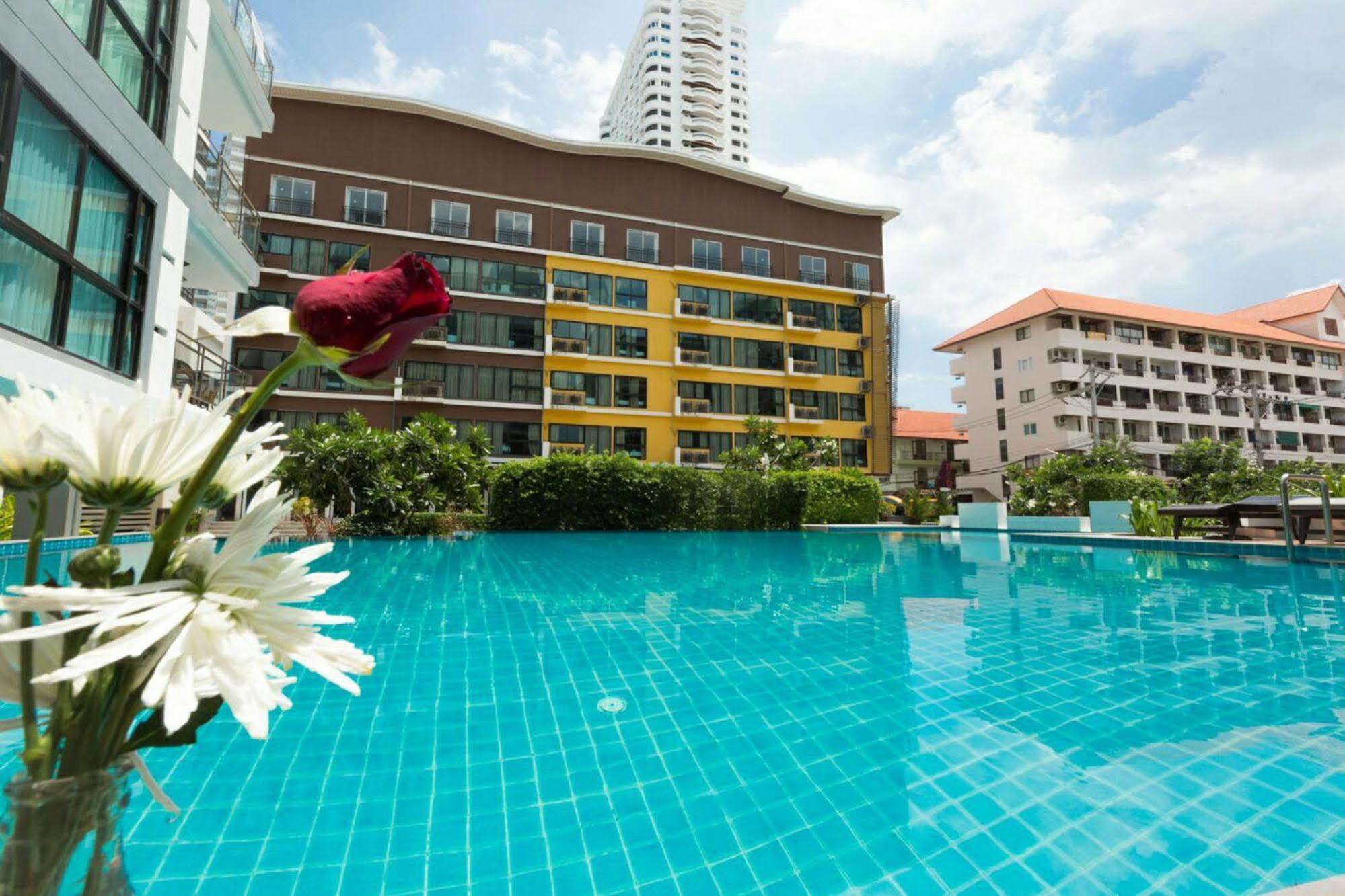 Neo Hotel Jomtien Beach Extérieur photo